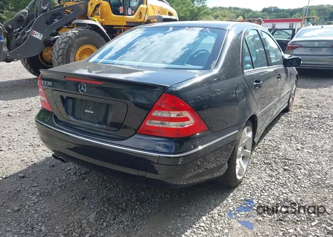 2007 Mercedes-Benz C 230 Sport from USA, damaged, VIN WDBRF52H47F933234